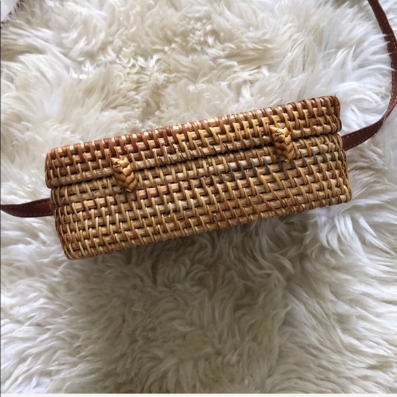 Rattan Crossbody Bali Bag - Picture 5 of 8